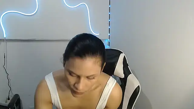 JessGarcia online show from 12-03-25, 01:09