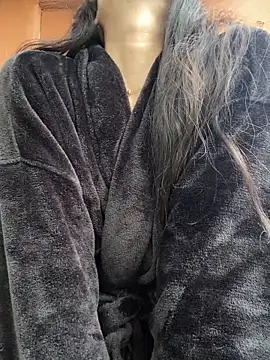 Aliciaz3 online show from 10-22-25, 12:33