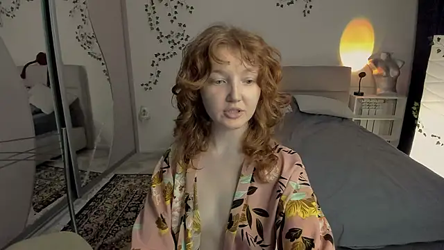Snapshot of EmyRosaly chatting on 03-22-26, 02:31 EmyRosaly online show from 03-22-26, 02:31