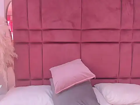 Snapshot of moesha_rey1 chatting on 09-19-25, 05:57 moesha rey1 online show from 09-19-25, 05:57