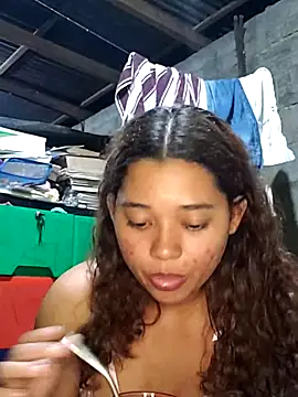 Snapshot of Violethroos chatting on 03-26-26, 03:45 Violethroos online show from 03-26-26, 03:45