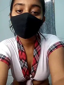 Snapshot of shrutee12 chatting on 11-07-25, 09:09 shrutee12 online show from 11-07-25, 09:09