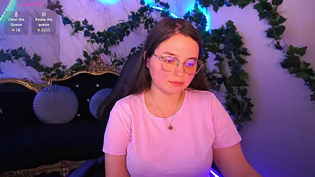 SophieDreamss online show from 11-15-25, 03:08