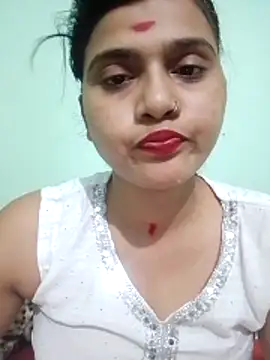 Snapshot of Kavya-Tiwari chatting on 05-18-26, 05:30 Kavya-Tiwari online show from 05-18-26, 05:30