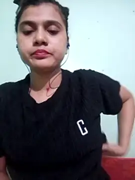 Snapshot of Kavya-Tiwari chatting on 06-07-26, 10:24 Kavya-Tiwari online show from 06-07-26, 10:24
