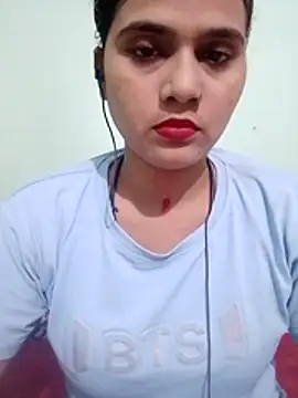Snapshot of Kavya-Tiwari chatting on 06-11-26, 08:01 Kavya-Tiwari online show from 06-11-26, 08:01