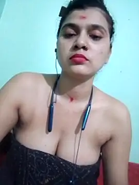 Snapshot of Kavya-Tiwari chatting on 06-11-26, 08:07 Kavya-Tiwari online show from 06-11-26, 08:07
