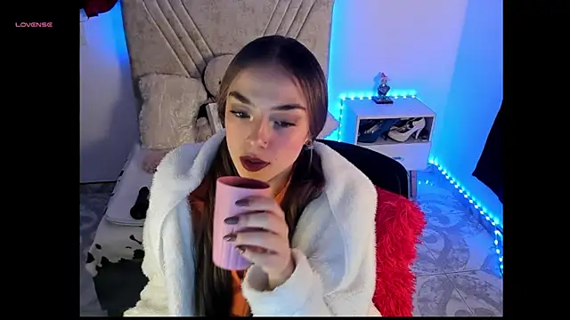 Mia Victoria22 online show from 05-01-26, 03:33
