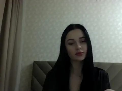 Snapshot of Lulii24 chatting on 10-27-25, 11:52 Lulii24 online show from 10-27-25, 11:52