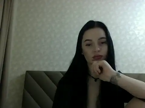 Snapshot of Lulii24 chatting on 11-18-25, 02:50 Lulii24 online show from 11-18-25, 02:50