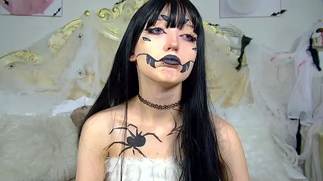 Snapshot of MistyMarlo chatting on 10-31-25, 06:25 MistyMarlo online show from 10-31-25, 06:25