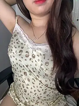 Snapshot of Meowyeuk6 chatting on 05-25-26, 04:57 Meowyeuk6 online show from 05-25-26, 04:57