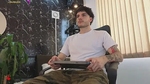 Rafael Mendezz online show from 03-12-26, 08:48