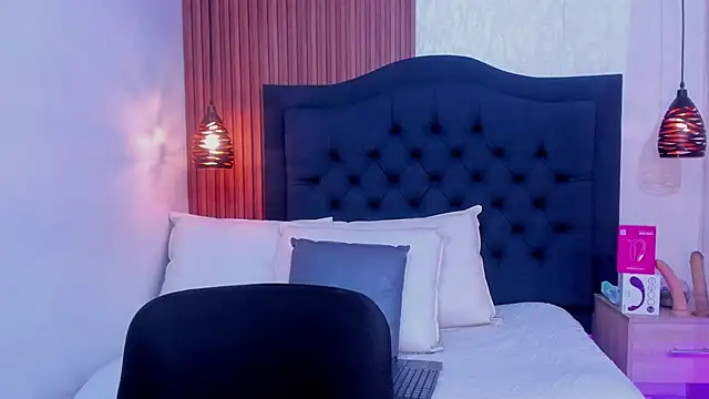 Hisoka 011 online show from 04-04-26, 09:56