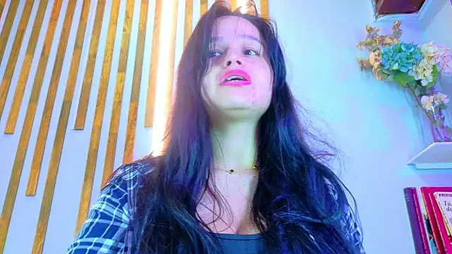 Jennifer Vega1 online show from 10-05-25, 07:01