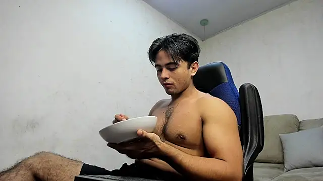 Snapshot of Bellion_grant chatting on 09-14-25, 01:43 Bellion grant online show from 09-14-25, 01:43