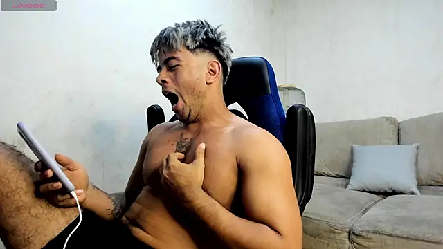 Snapshot of Bellion_grant chatting on 09-20-25, 12:55 Bellion grant online show from 09-20-25, 12:55