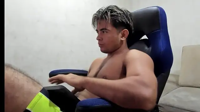 Snapshot of Bellion_grant chatting on 11-03-25, 01:34 Bellion grant online show from 11-03-25, 01:34