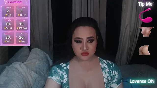 Hotcum ella online show from 03-25-26, 01:44