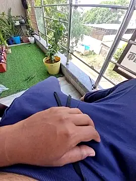 Snapshot of YoursThickDick chatting on 09-16-25, 03:07 YoursThickDick online show from 09-16-25, 03:07