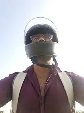 Snapshot of YoursThickDick chatting on 09-20-25, 02:56 YoursThickDick online show from 09-20-25, 02:56