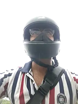 Snapshot of YoursThickDick chatting on 10-27-25, 06:06 YoursThickDick online show from 10-27-25, 06:06