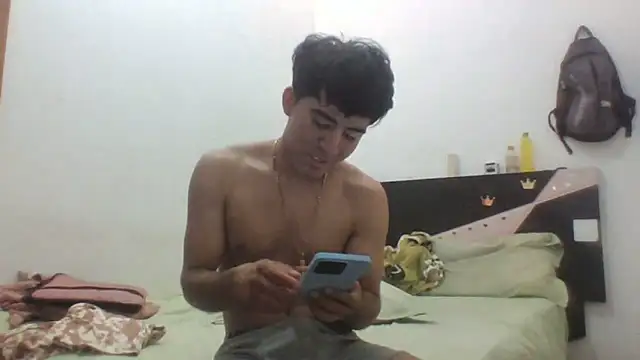 Snapshot of Babydemilk chatting on 06-18-26, 03:16 Babydemilk online show from 06-18-26, 03:16