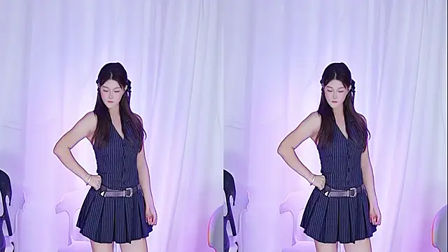 Snapshot of QY_001 chatting on 09-28-25, 01:05 QY 001 online show from 09-28-25, 01:05