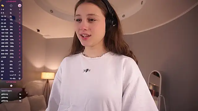 Snapshot of MercBoone chatting on 12-14-25, 08:52 MercBoone online show from 12-14-25, 08:52