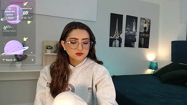 Snapshot of madame_lottie chatting on 09-25-25, 12:42 madame lottie online show from 09-25-25, 12:42