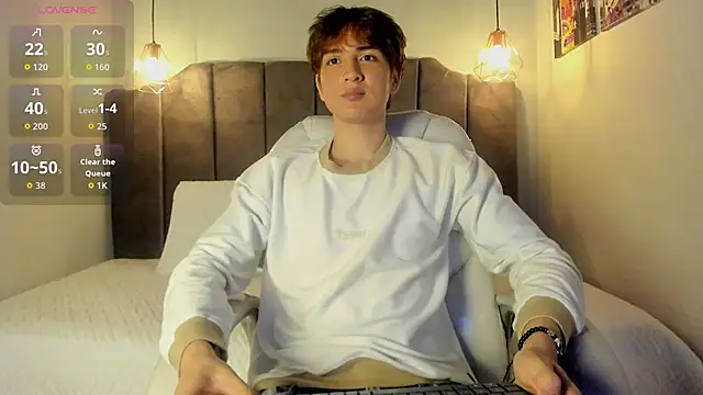 Snapshot of Oscar_and_dani chatting on 10-09-25, 03:59 Oscar and dani online show from 10-09-25, 03:59