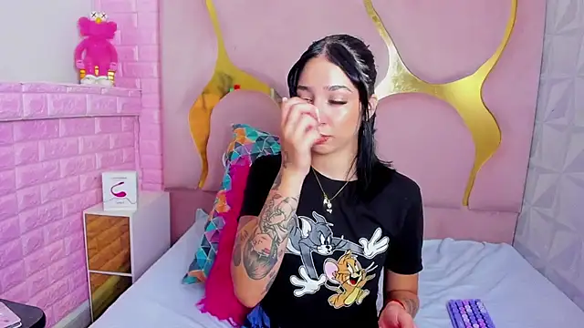 Snapshot of Niina_Sissy chatting on 11-03-25, 01:34 Niina Sissy online show from 11-03-25, 01:34