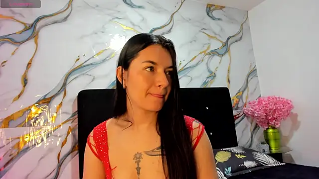 Snapshot of RoxanaBorns_ chatting on 06-27-26, 09:14 RoxanaBorns online show from 06-27-26, 09:14