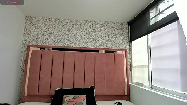 Hanna Lee   online show from 03-05-26, 07:54