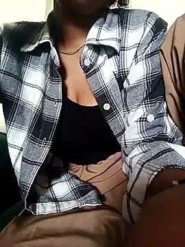 Snapshot of kissujaan chatting on 10-03-25, 03:25 kissujaan online show from 10-03-25, 03:25