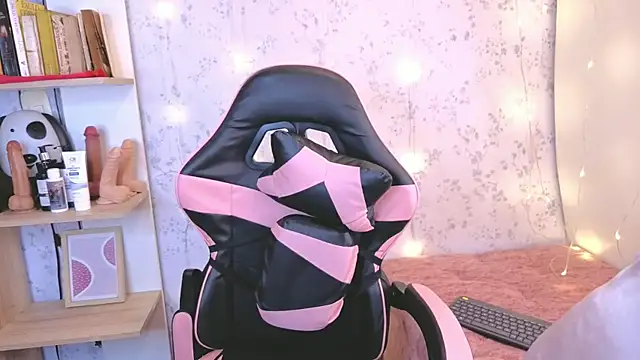 manelike  online show from 07-22-26, 04:48