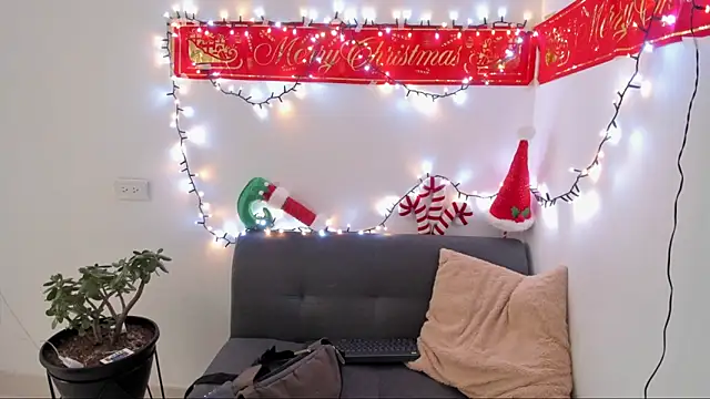 lara and danny online show from 11-24-25, 01:44