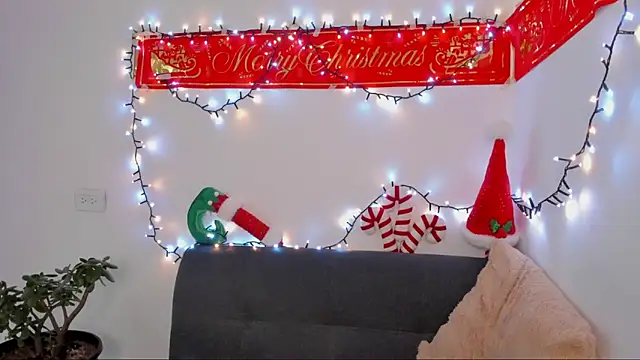 lara and danny online show from 11-25-25, 01:33