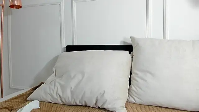 im Lorena online show from 11-12-25, 08:08