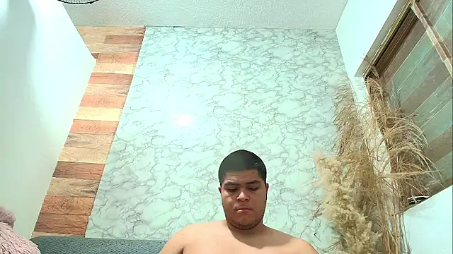 naomi campbel  online show from 01-09-26, 08:32