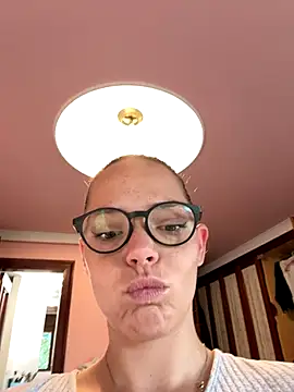 Wildmaca online show from 10-20-25, 07:20