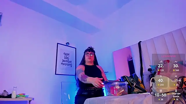 Snapshot of Violett_Novoa chatting on 10-15-25, 11:54 Violett Novoa online show from 10-15-25, 11:54