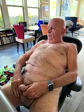 Snapshot of jimmy94595 chatting on 12-02-25, 09:43 jimmy94595 online show from 12-02-25, 09:43