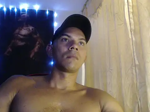 Snapshot of Pantera360 chatting on 11-11-25, 03:17 Pantera360 online show from 11-11-25, 03:17