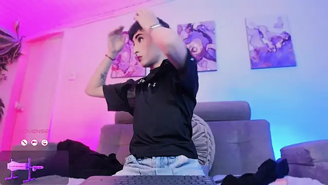 Snapshot of SebastianHilton chatting on 02-20-26, 12:38 SebastianHilton online show from 02-20-26, 12:38