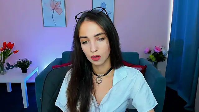 EllaSteele online show from 09-19-25, 01:45