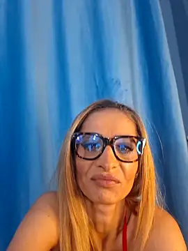 aellabeyonce online show from 10-25-25, 11:40