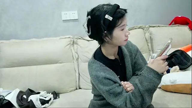 xiaoLI-2025 online show from 11-02-25, 02:08