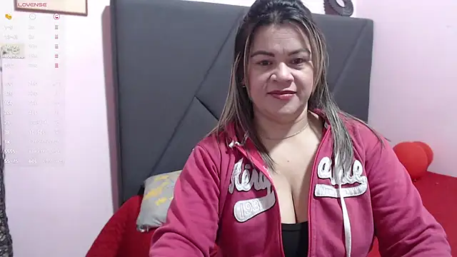 pamela echeverria online show from 10-01-25, 10:21