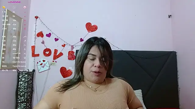 Snapshot of pamela_echeverria chatting on 05-05-26, 11:07 pamela echeverria online show from 05-05-26, 11:07